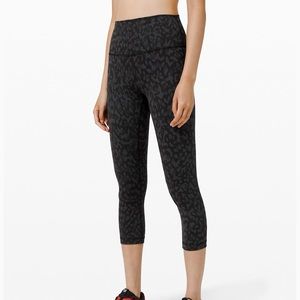 Lululemon wunder train hr crop 21”
